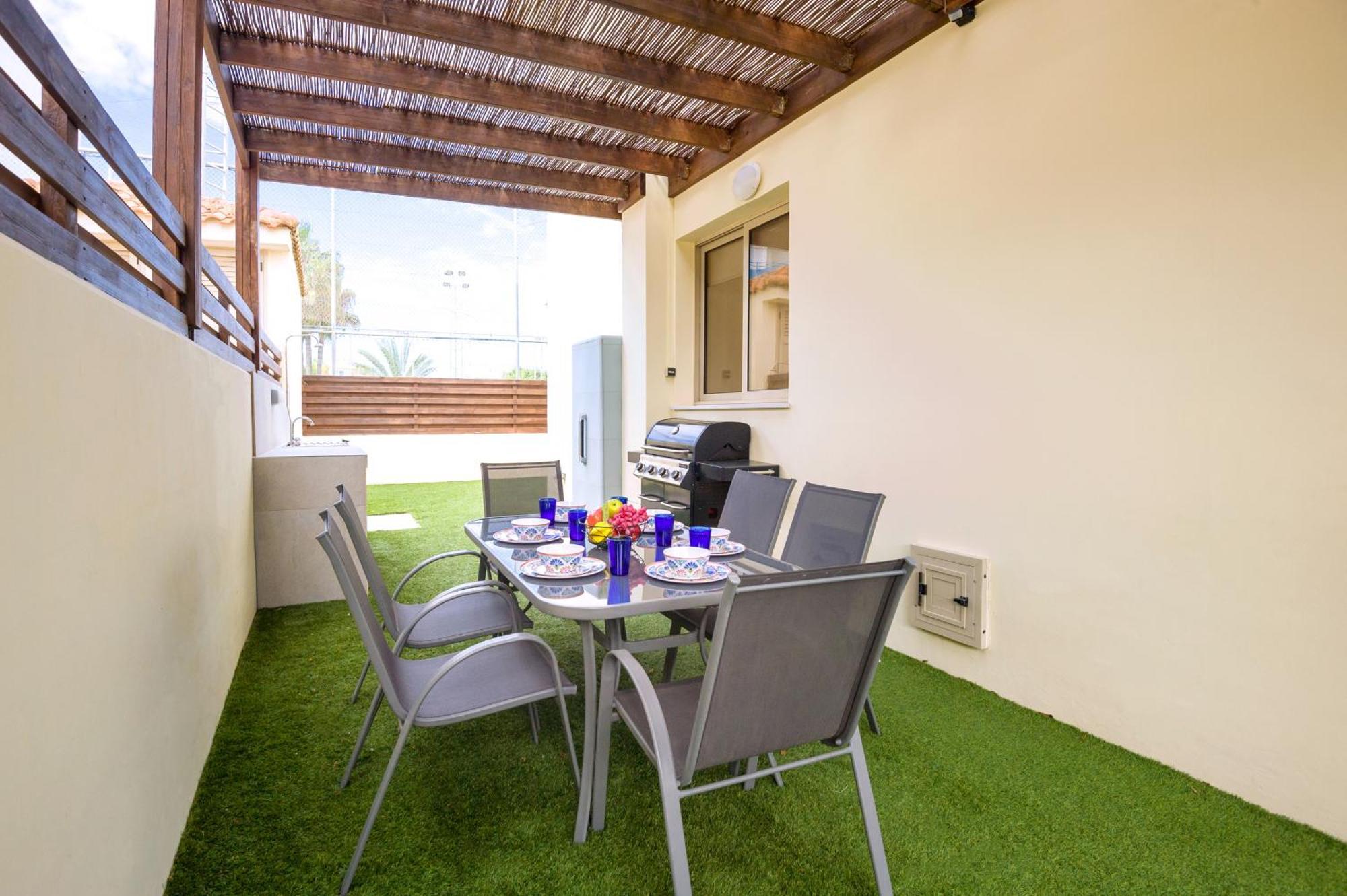 Villa Oasis Pernera Εξωτερικό φωτογραφία