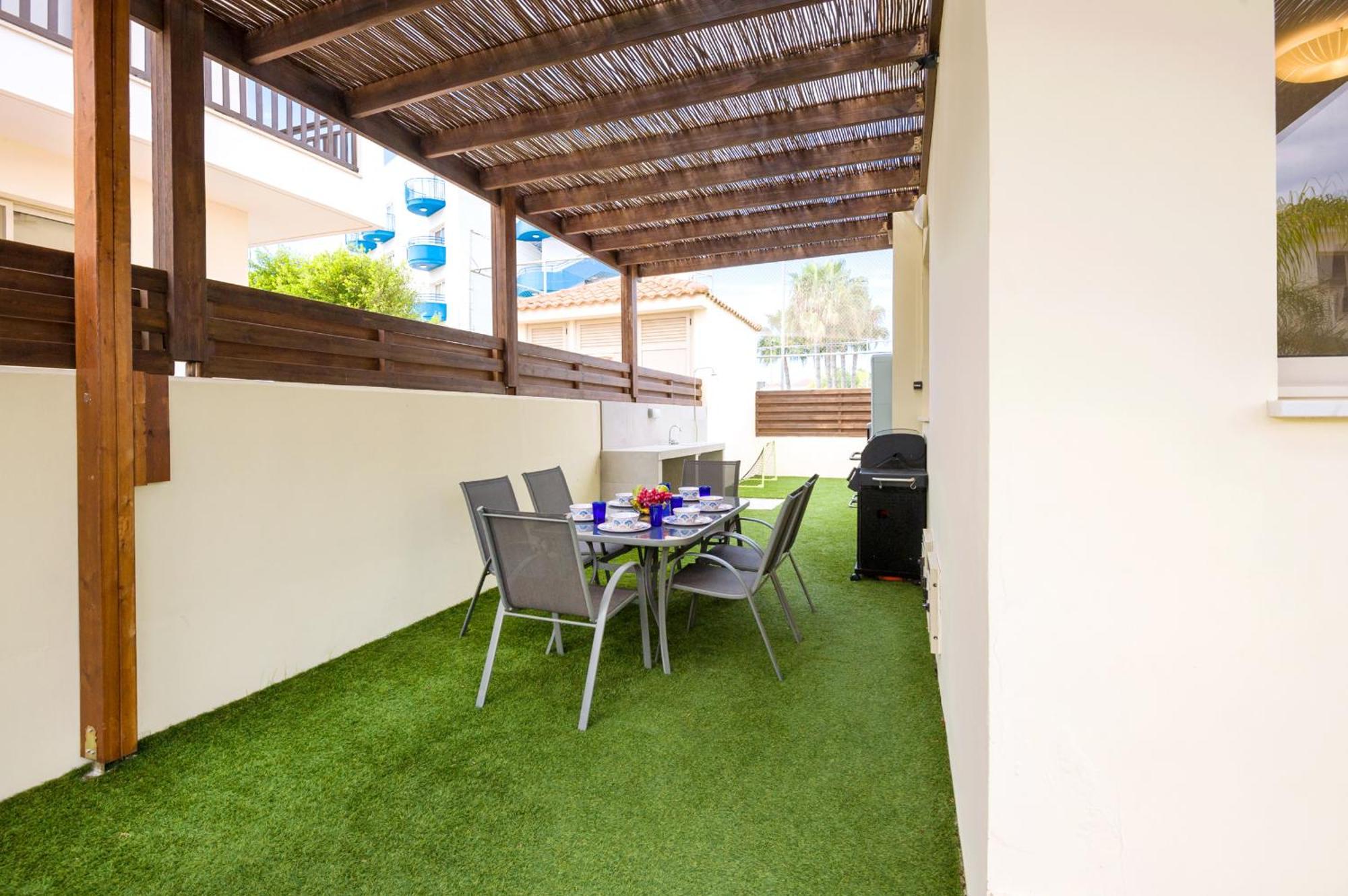 Villa Oasis Pernera Εξωτερικό φωτογραφία